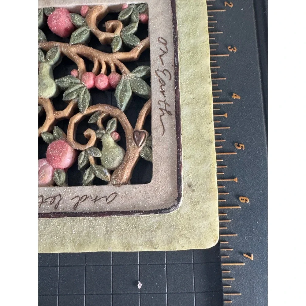 Enesco Foundations Karen Hahn Peace on Earth Wall Plaque 4006703 Green Cream